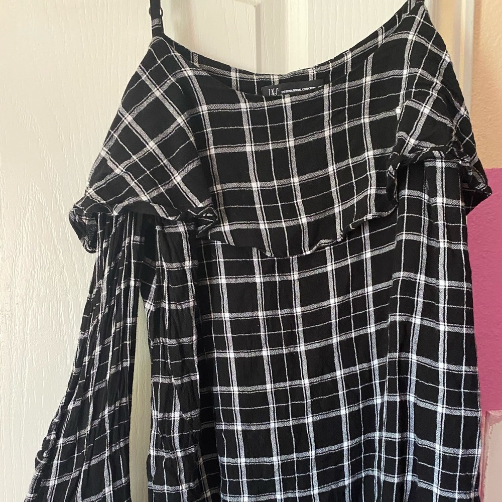 Off the shoulder gridded ruffle top